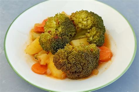 Brokoli yemeği